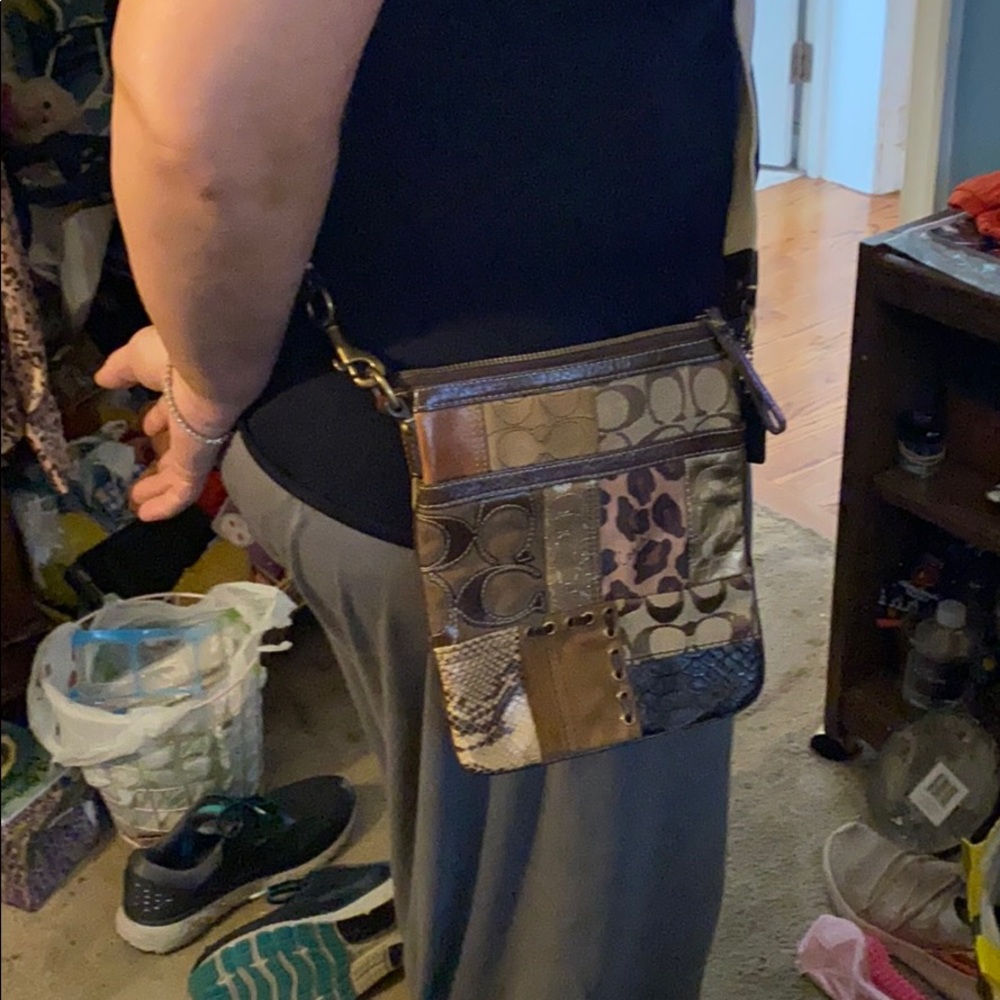 Coach Purse - Picture 4 of 6